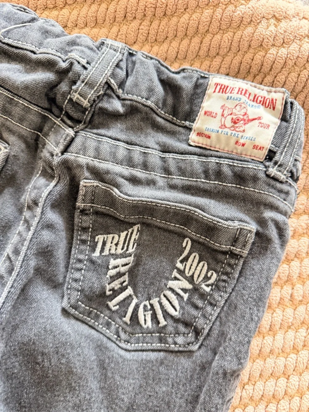 True Religion Kids Jeans Size 5 Geno Relaxed Slim Gray Stretch Denim Boys